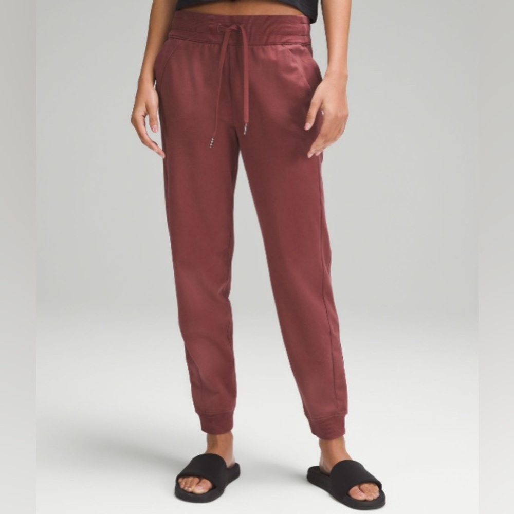 Lululemon Scuba Joggers